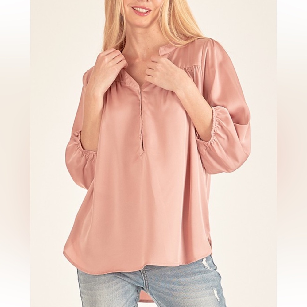 ⭐️⭐️ Blush Pink Blouse